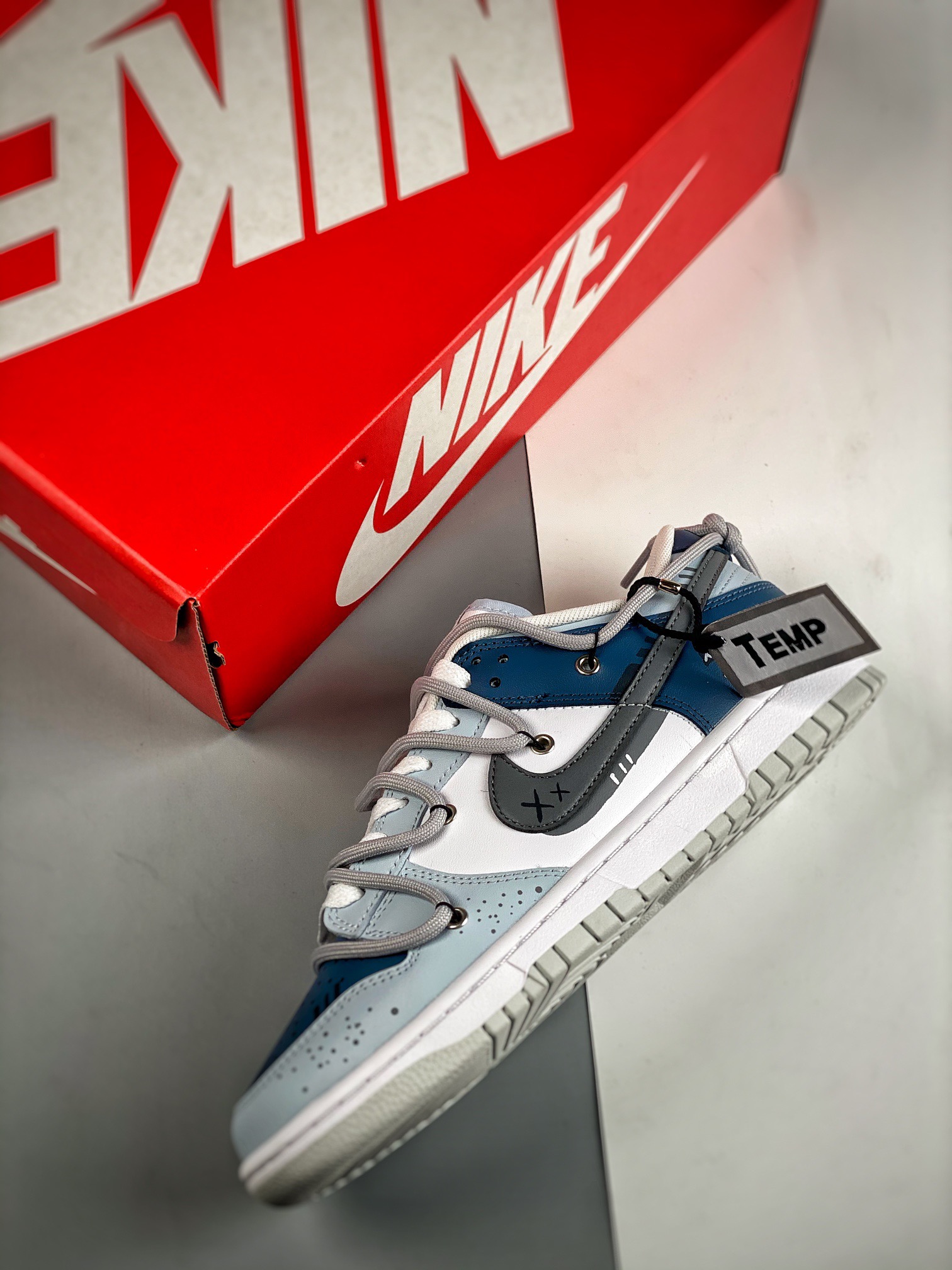 Men Women Nike SB Dunk Low