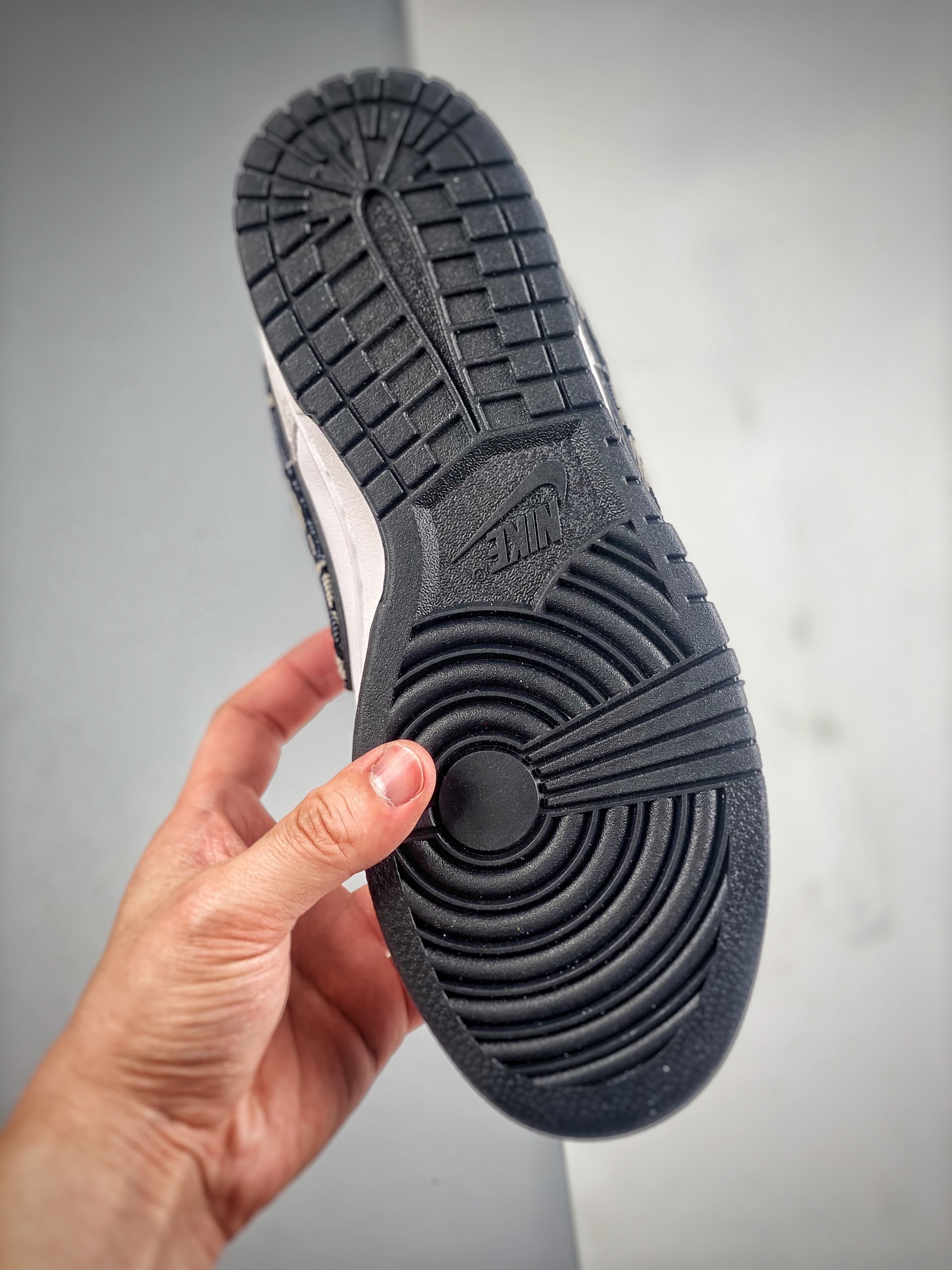 Men Women Nike SB Dunk Low