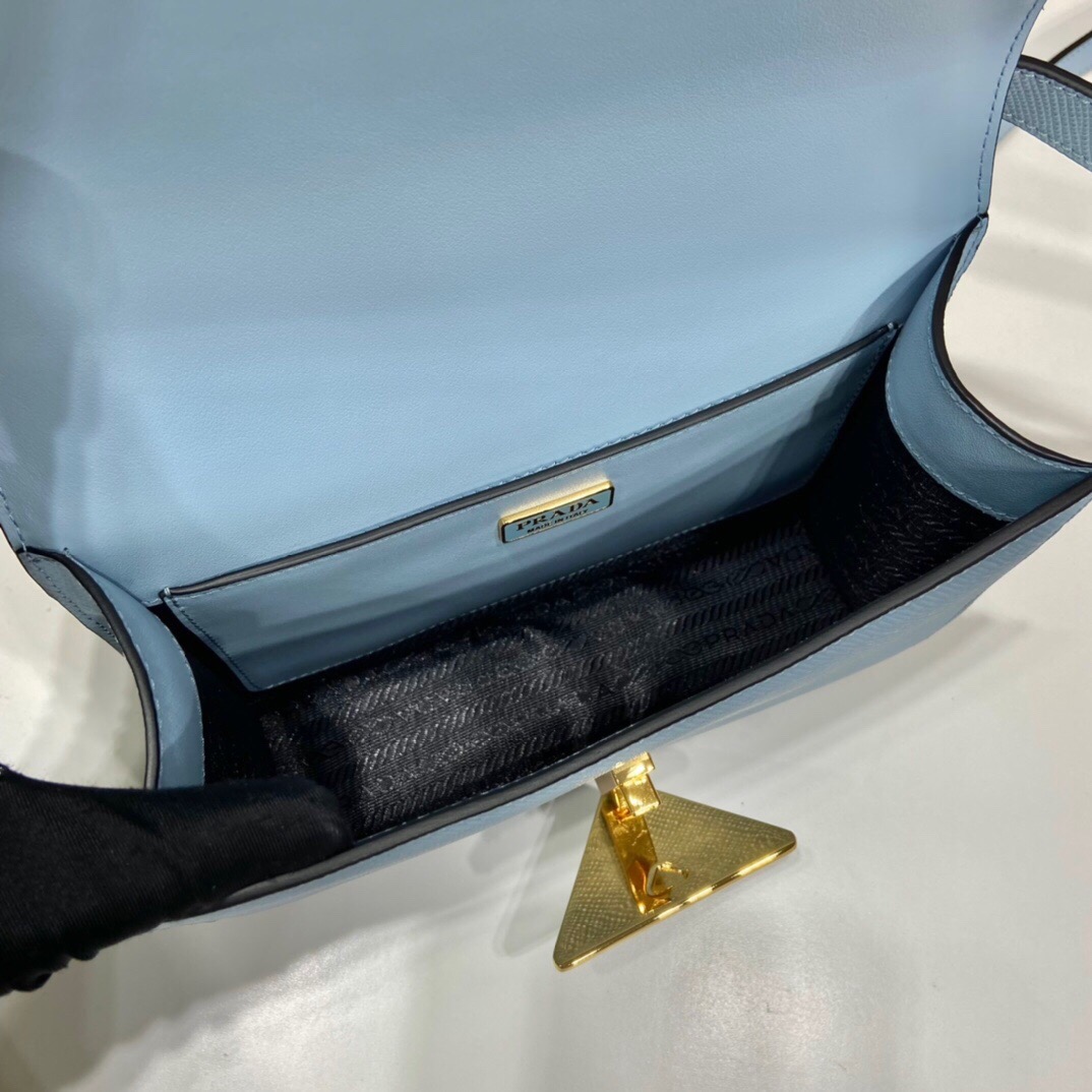 P*rada Bag Top Quality