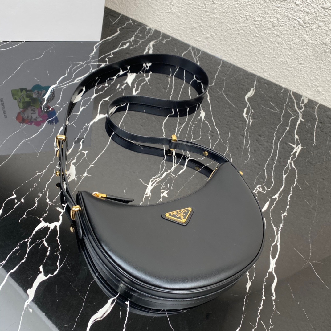 P*rada Bag Top Quality