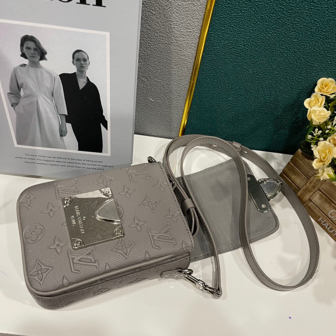 L*ouis V*uitton Top Bag