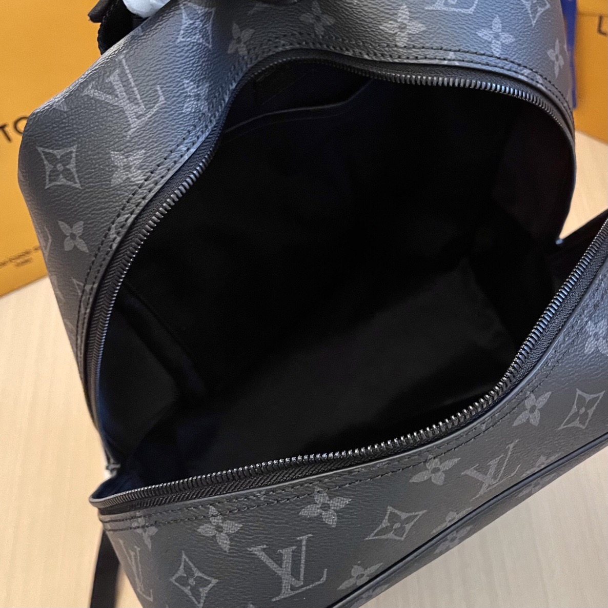 L*ouis V*uitton Top Bag