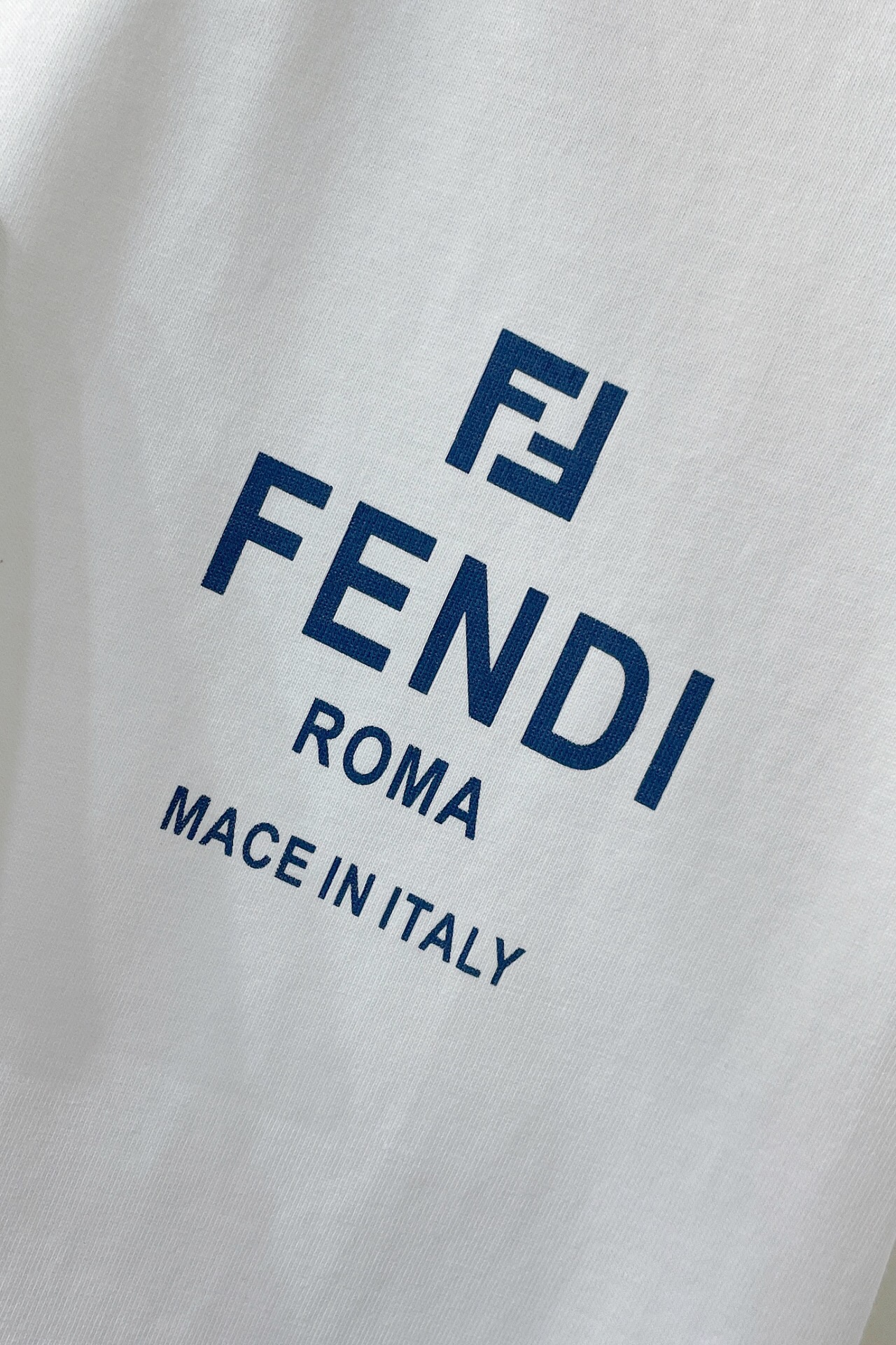 Men T-shirt Top Quality