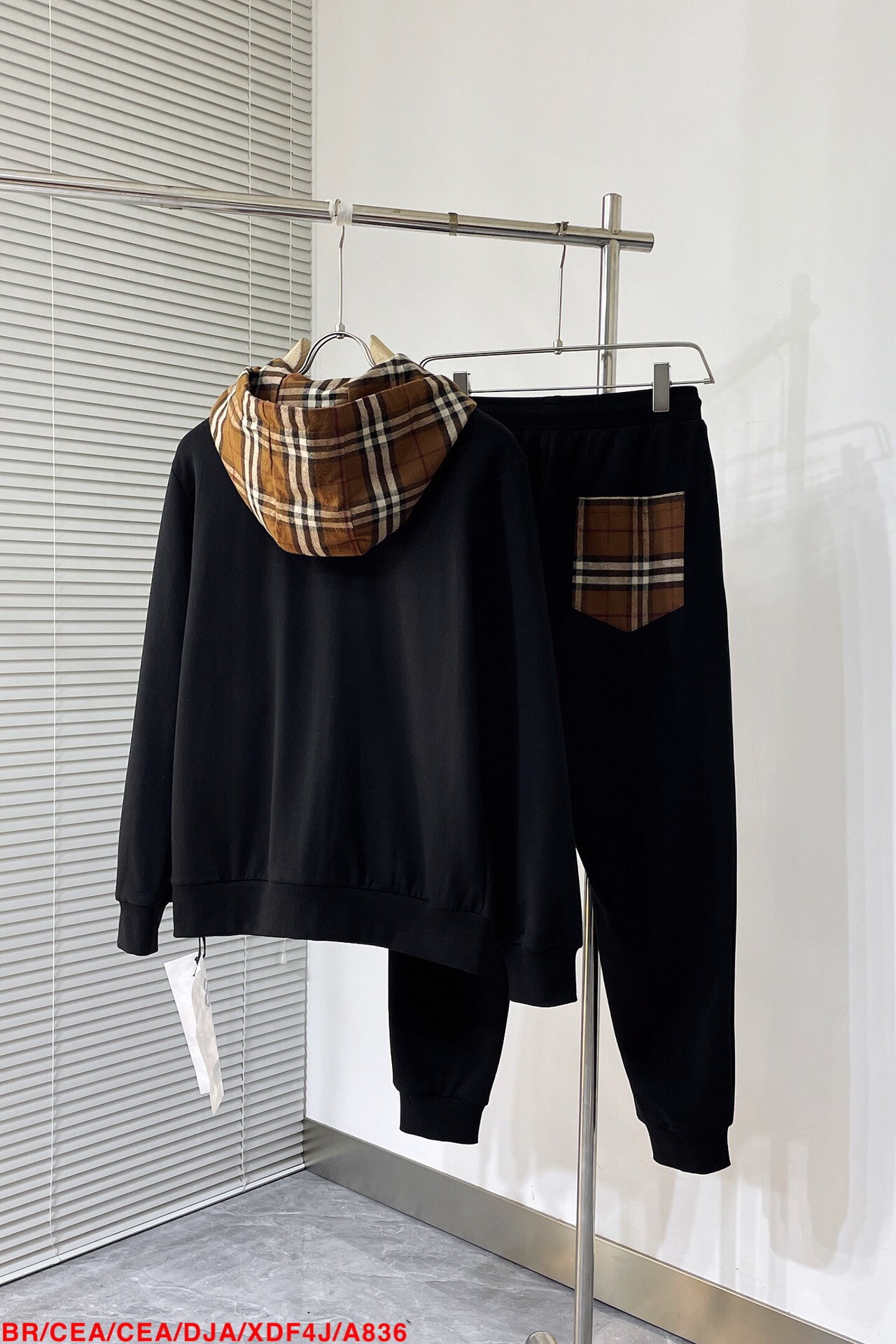 Men suits Top Quality