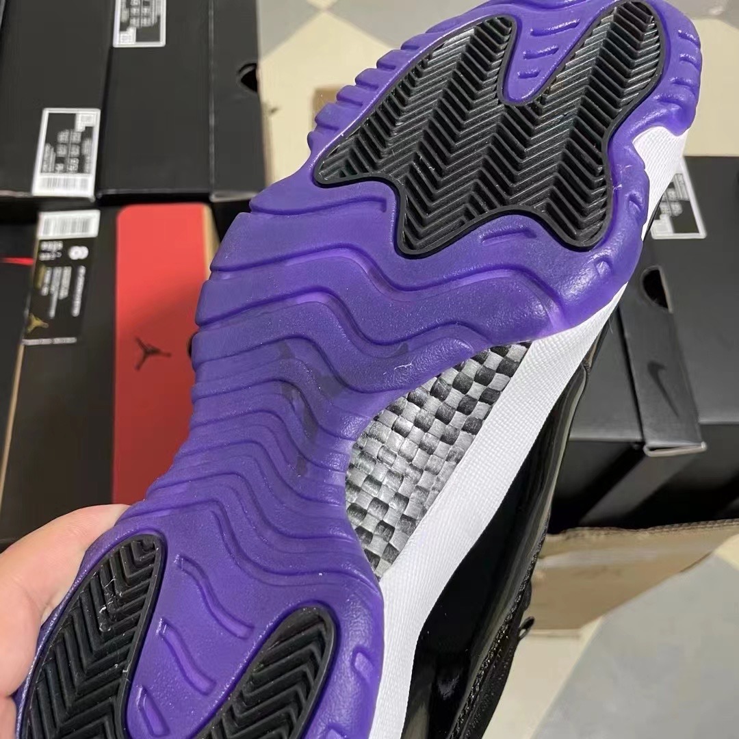 NIKE Air Jordan 11（）