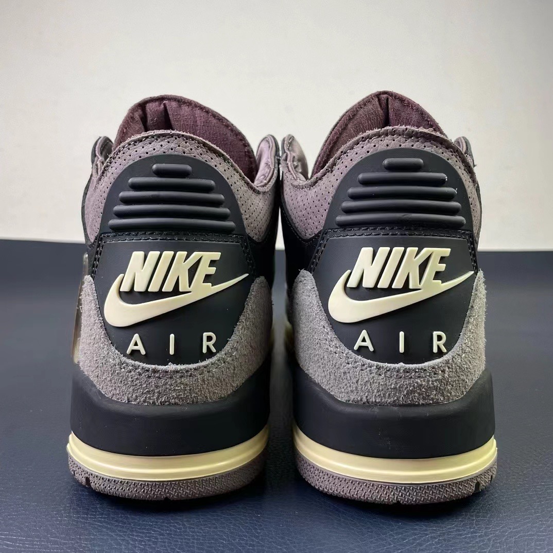 NIKE Air Jordan 3
