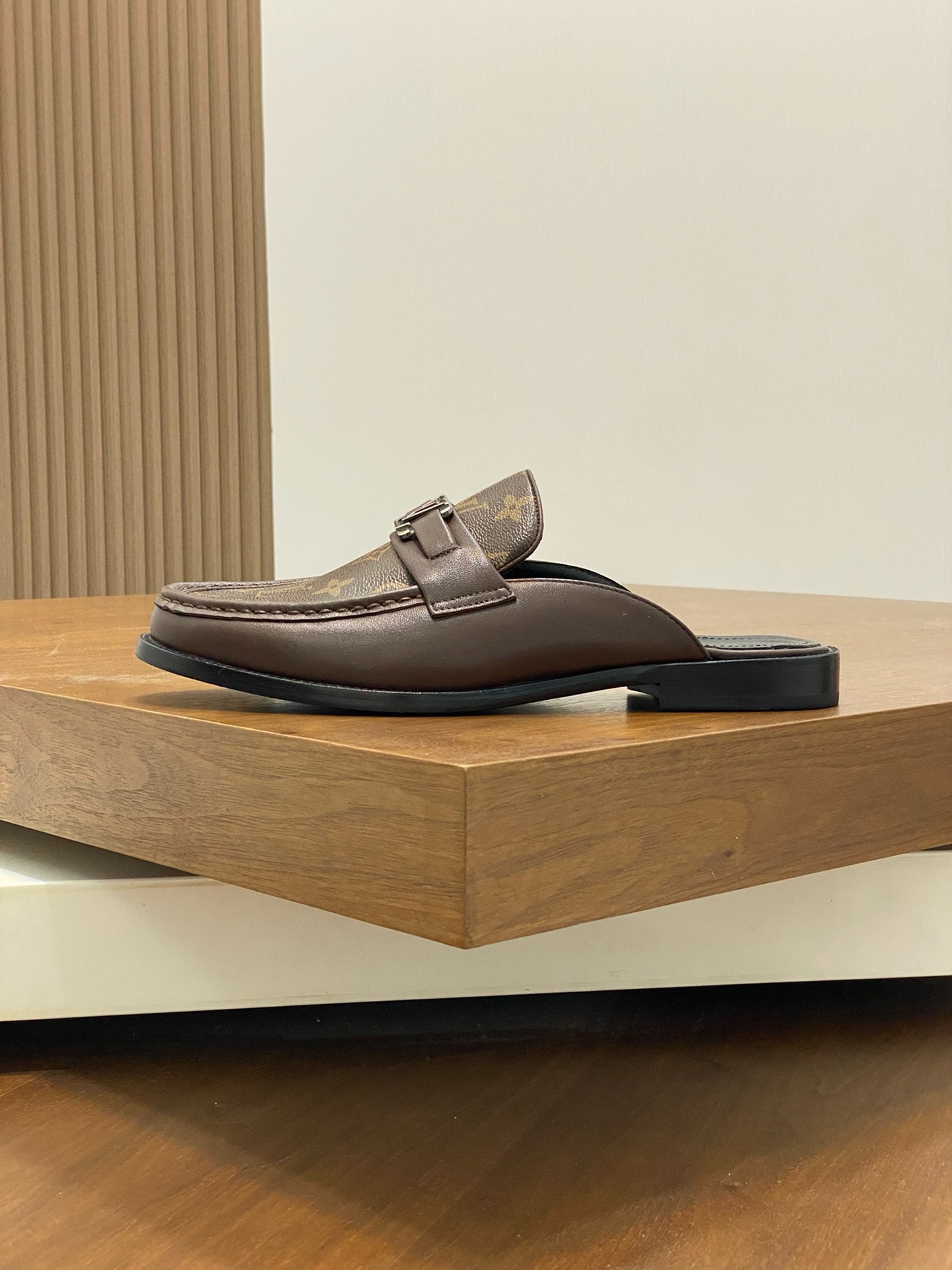 Men L*ouis V*uitton Top Slippers