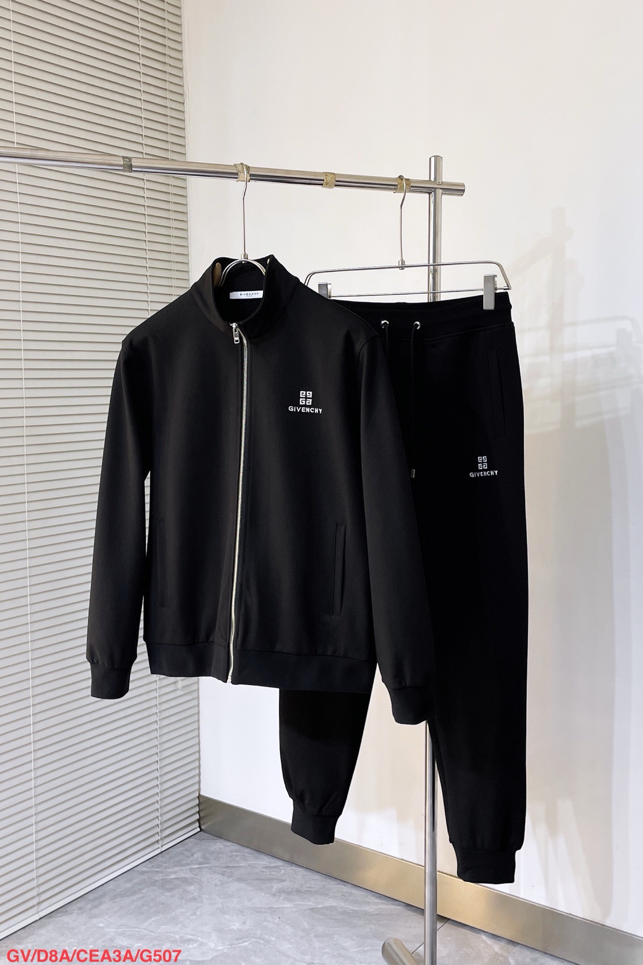 Men suits Top Quality