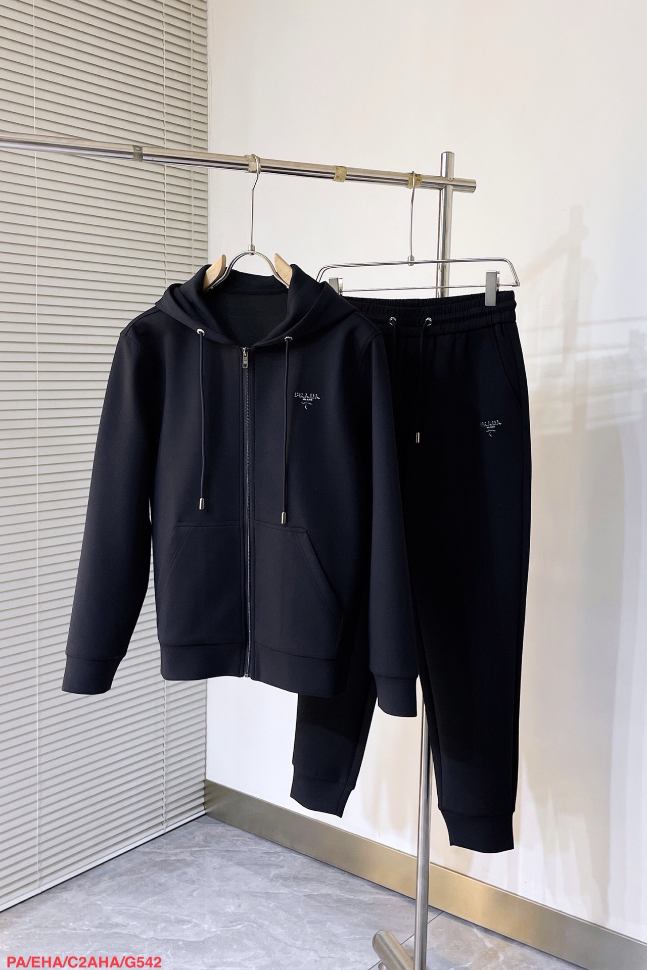 Men suits Top Quality