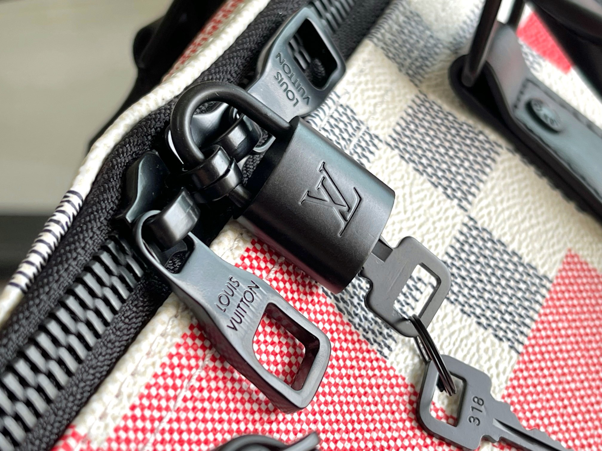 L*ouis V*uitton Top Bag