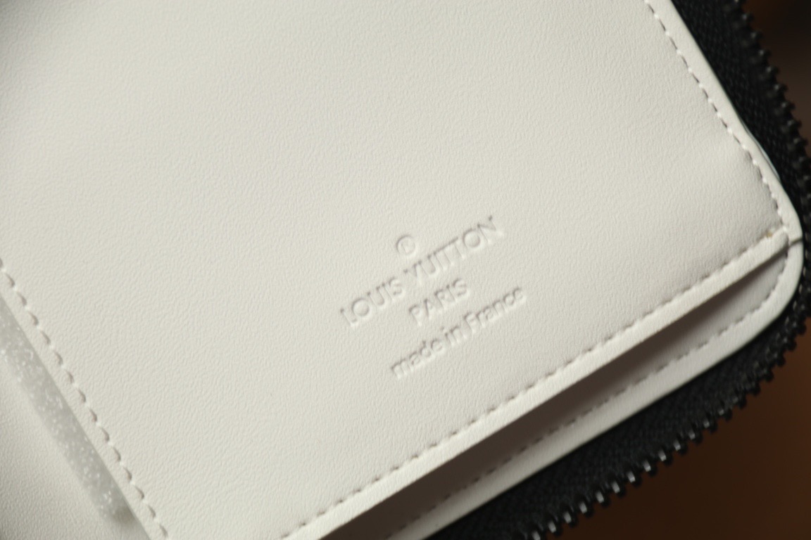 L*ouis V*uitton Top Bag