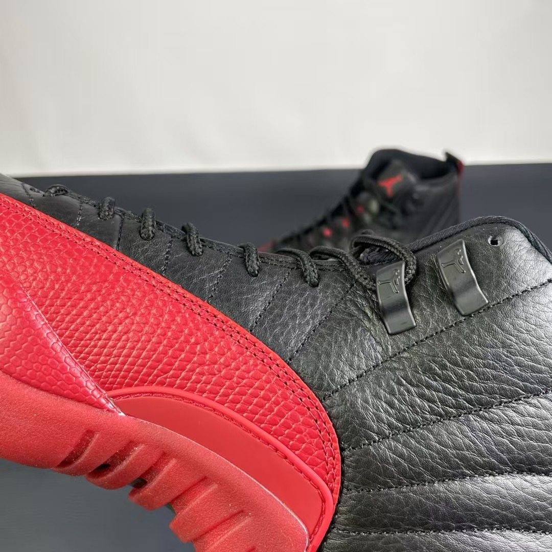 Air Jordan 12
