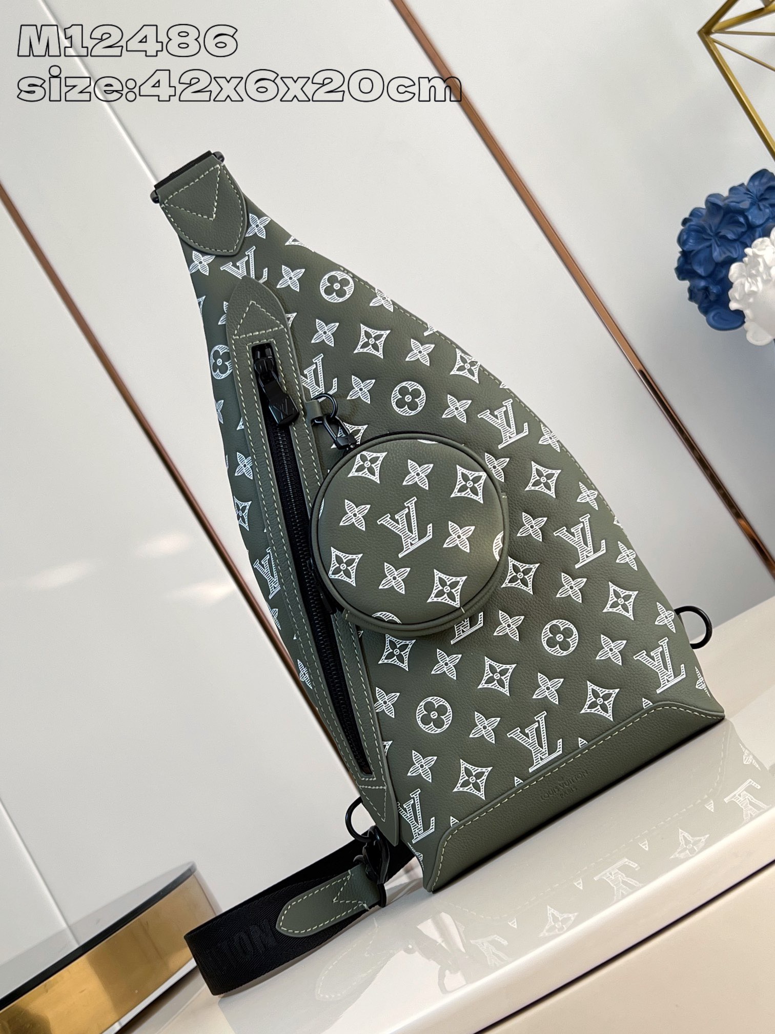L*ouis V*uitton Top Bag