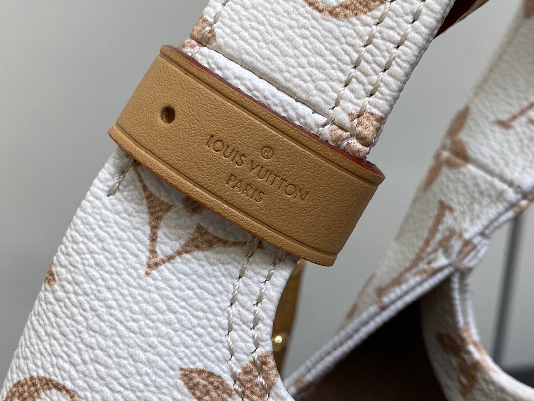 L*ouis V*uitton Top Bag