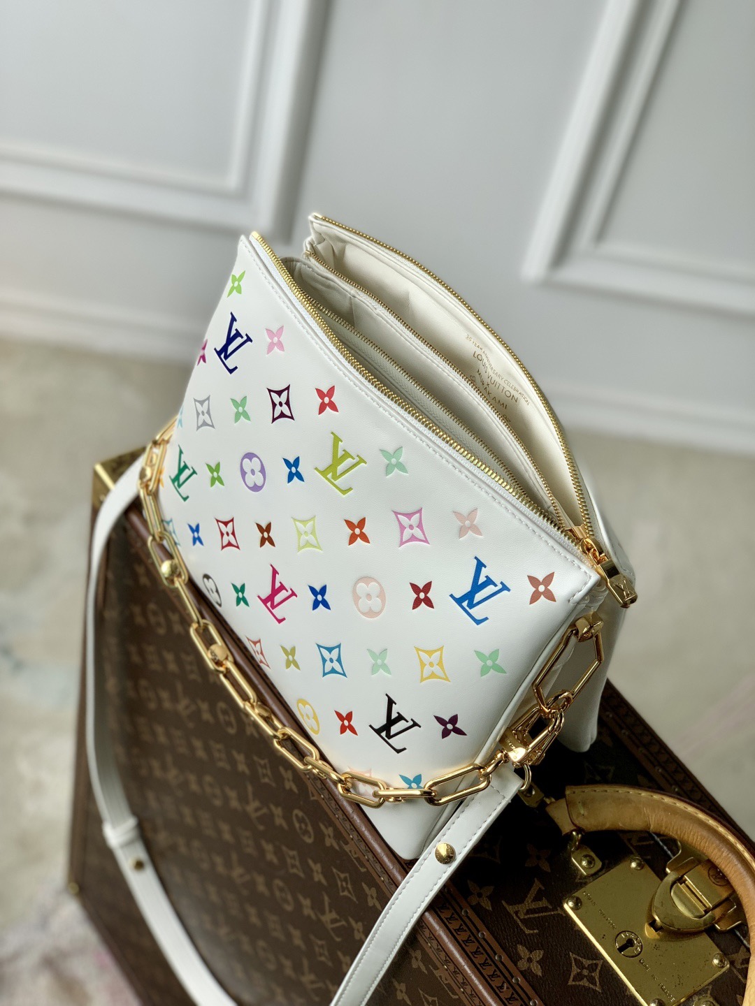 L*ouis V*uitton Top Bag