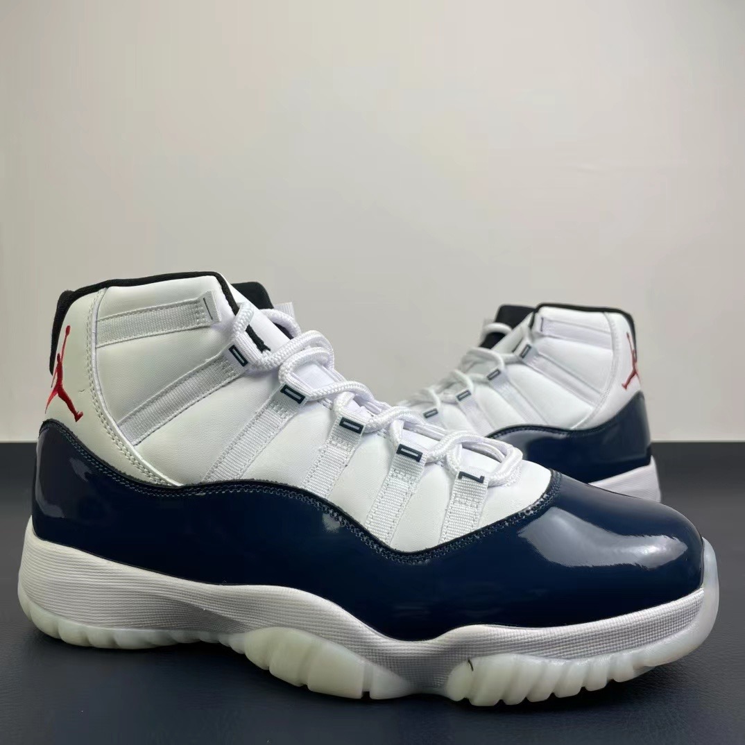 NIKE Air Jordan 11（）