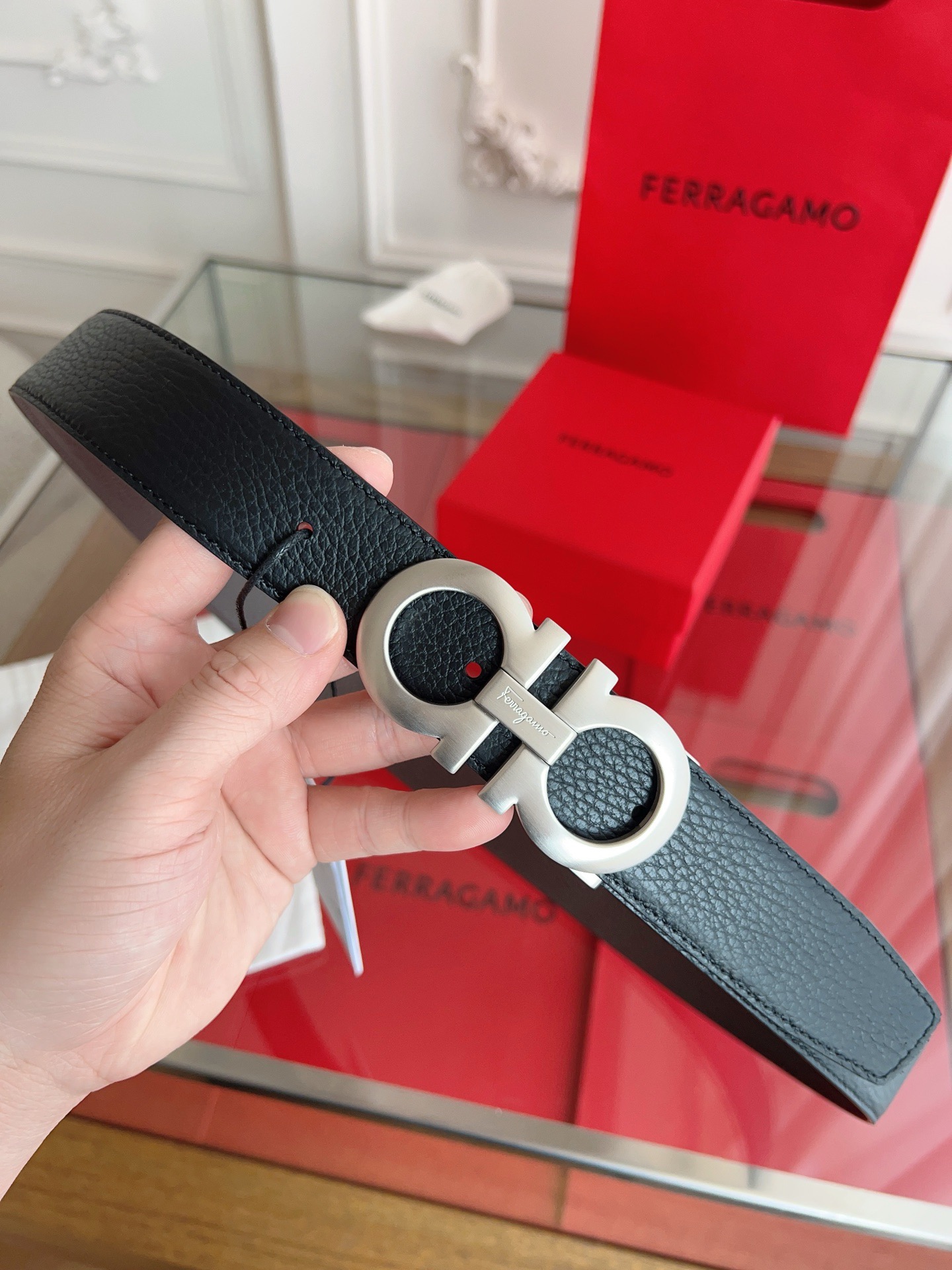 F*erragamo Top Version