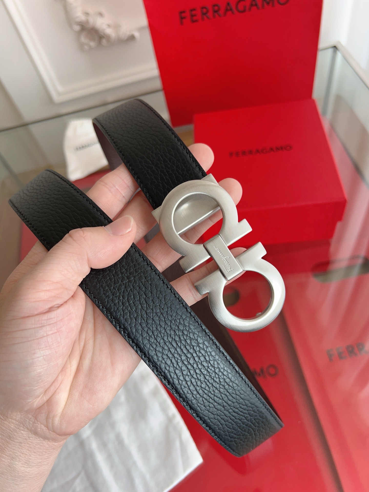 F*erragamo Top Version