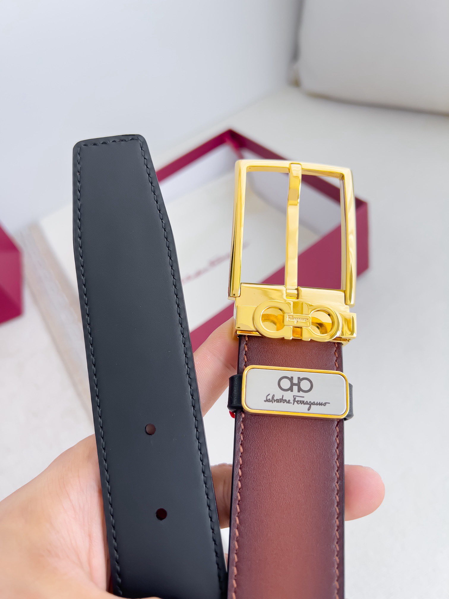 F*erragamo Top Version