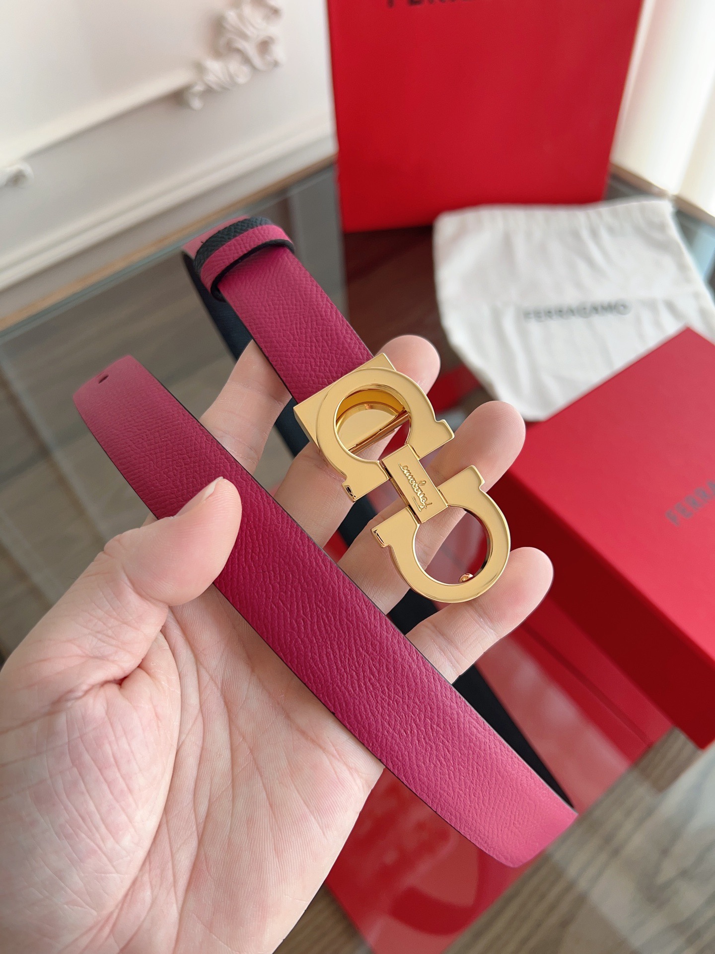 F*erragamo Top Version