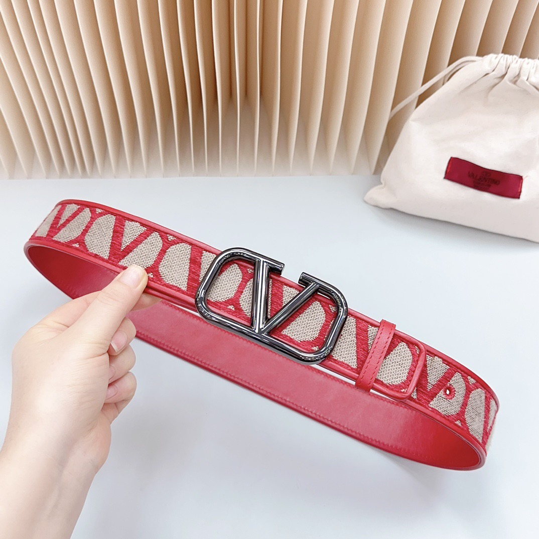 V*alentino Belts Top Quality