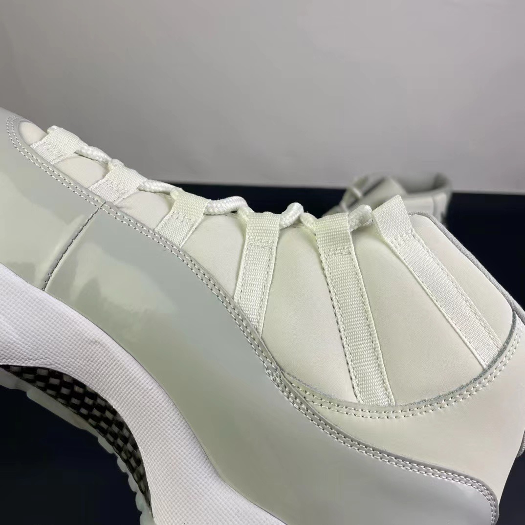 NIKE Air Jordan 11（）