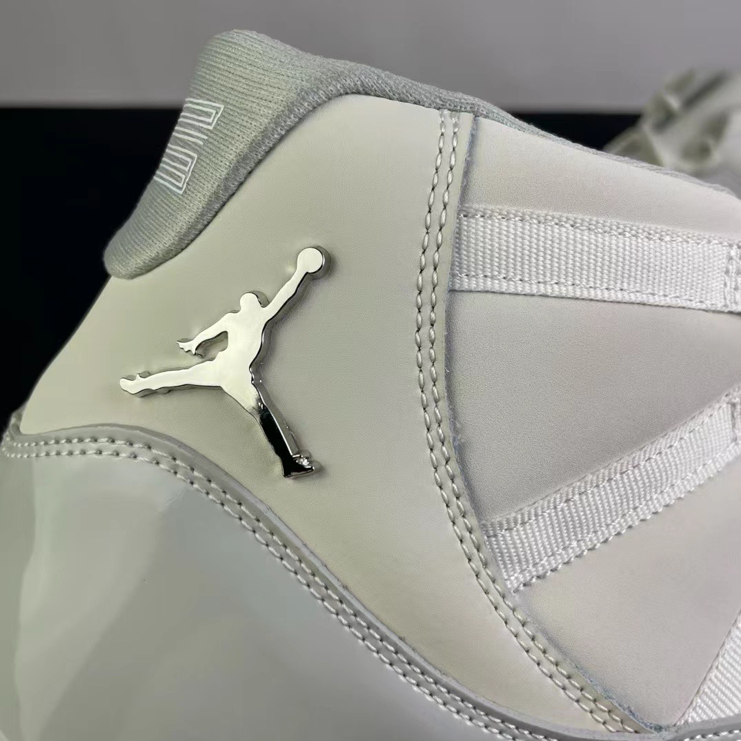 NIKE Air Jordan 11（）