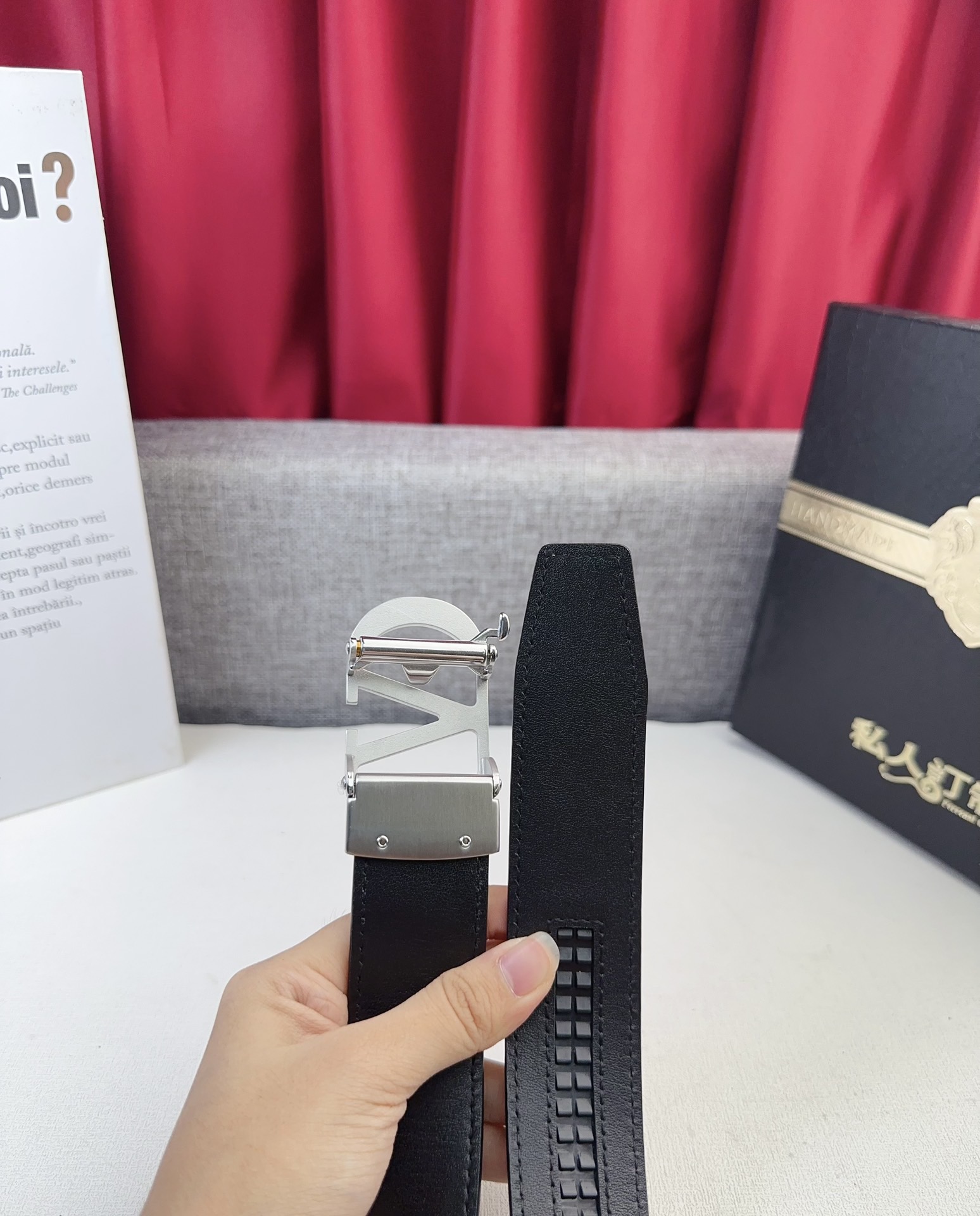 V*alentino Belts Top Quality