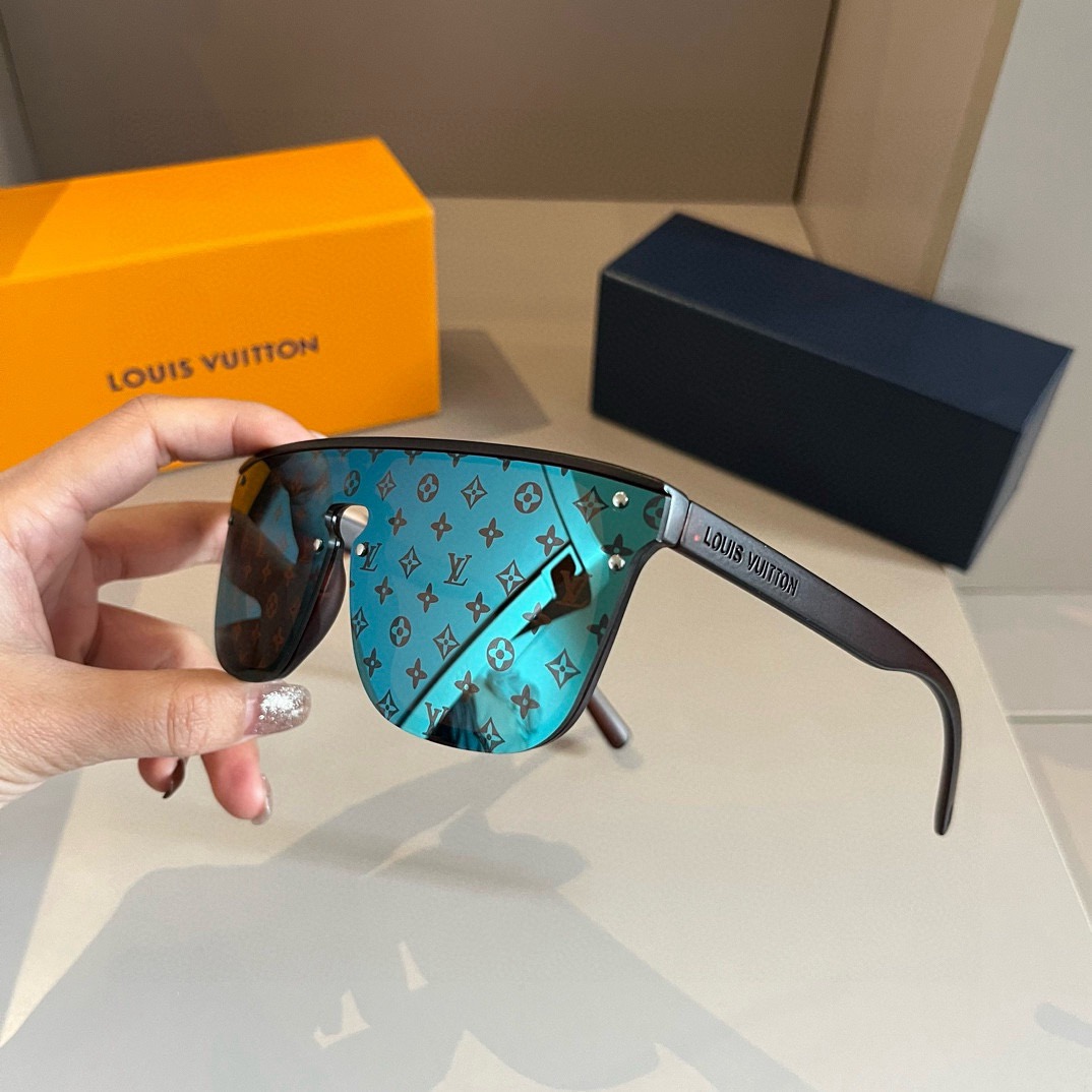 L*ouis V*uitton Glasses