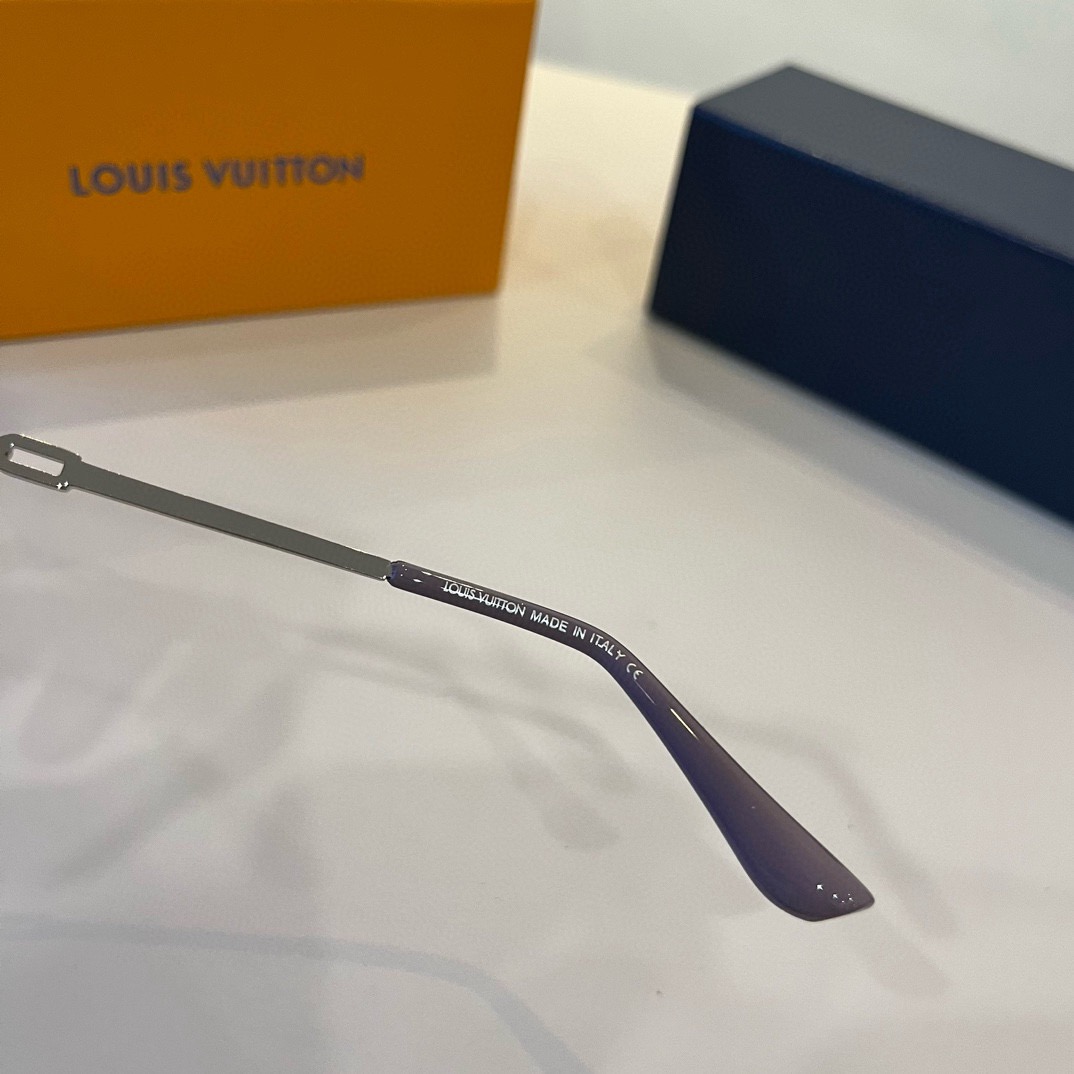 L*ouis V*uitton Glasses