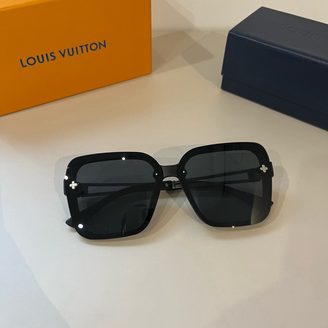 L*ouis V*uitton Glasses