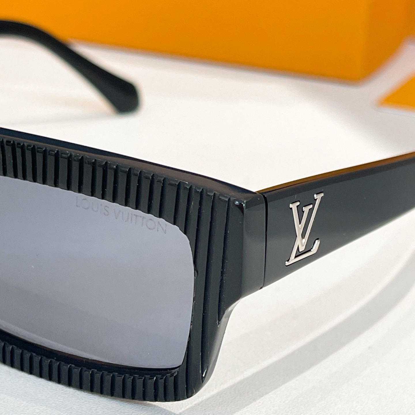 L*ouis V*uitton Glasses