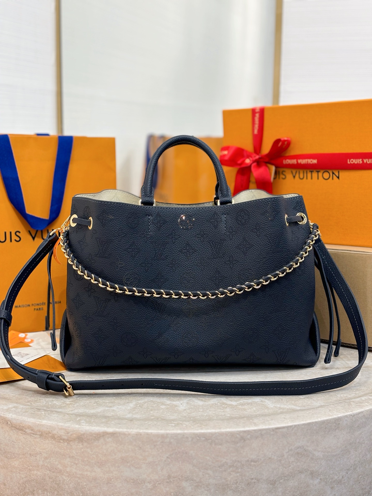 L*ouis V*uitton Top Bag