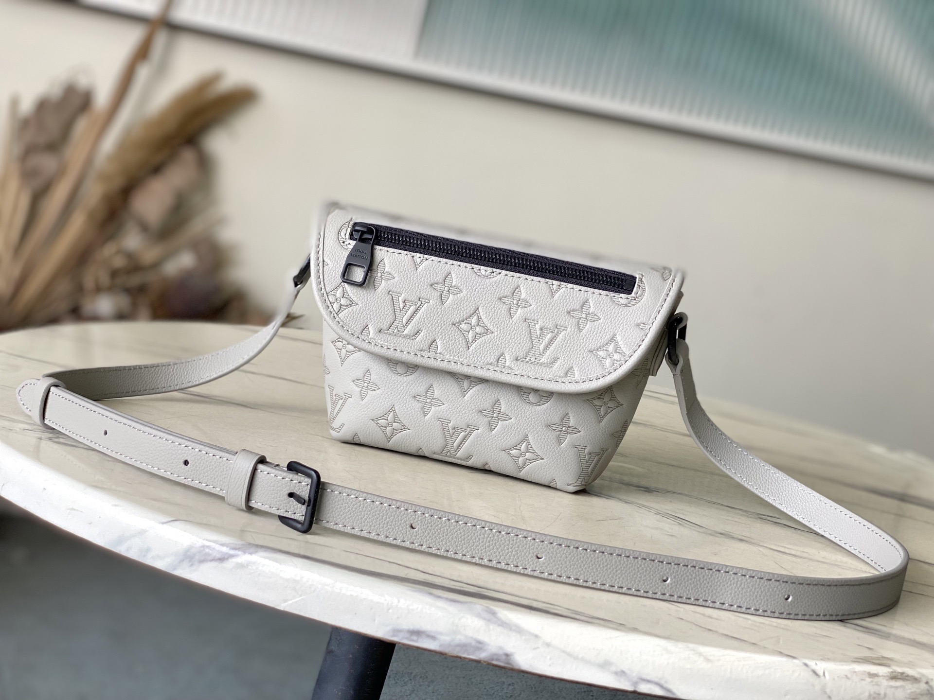 L*ouis V*uitton Top Bag