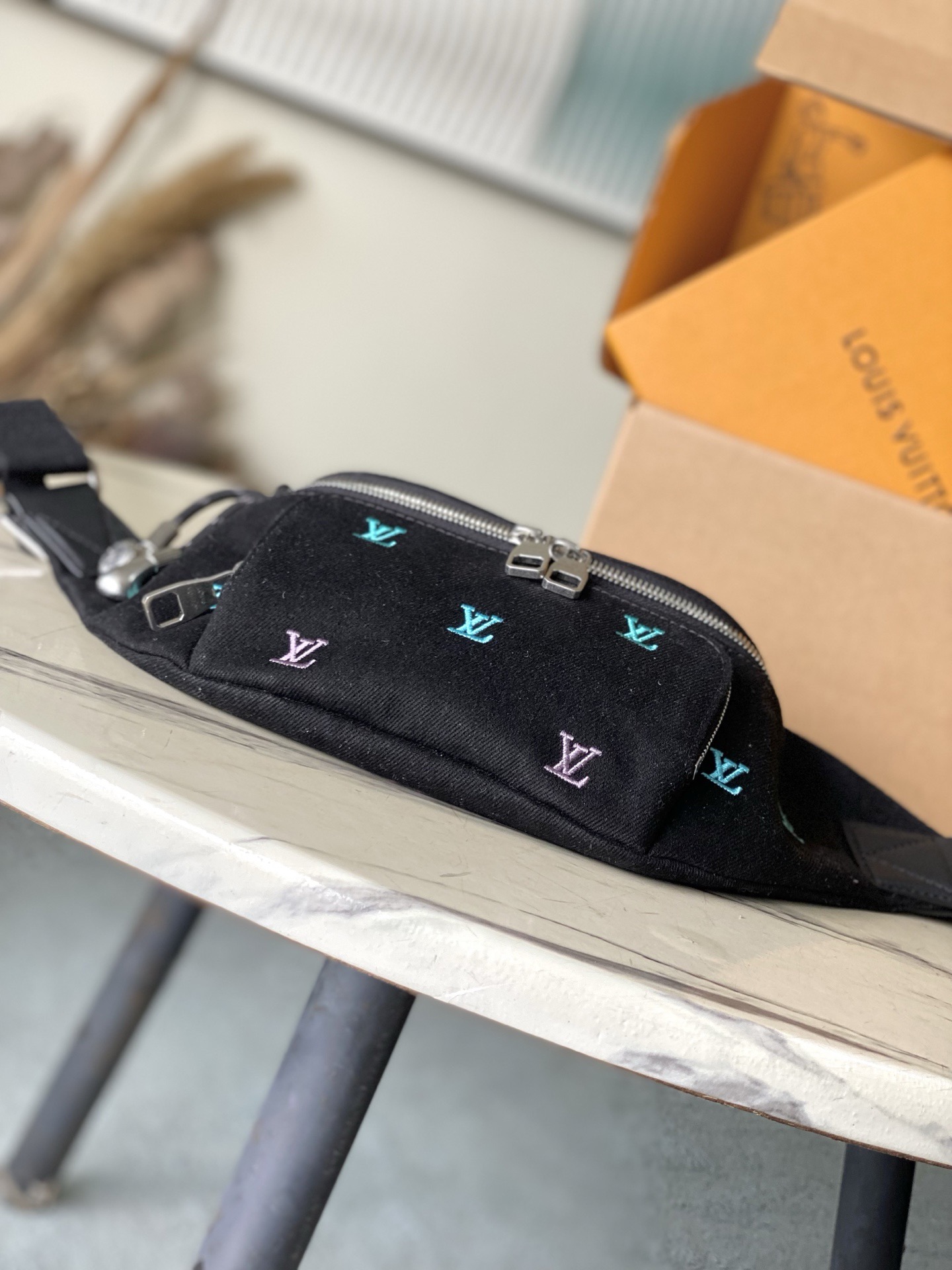 L*ouis V*uitton Top Bag