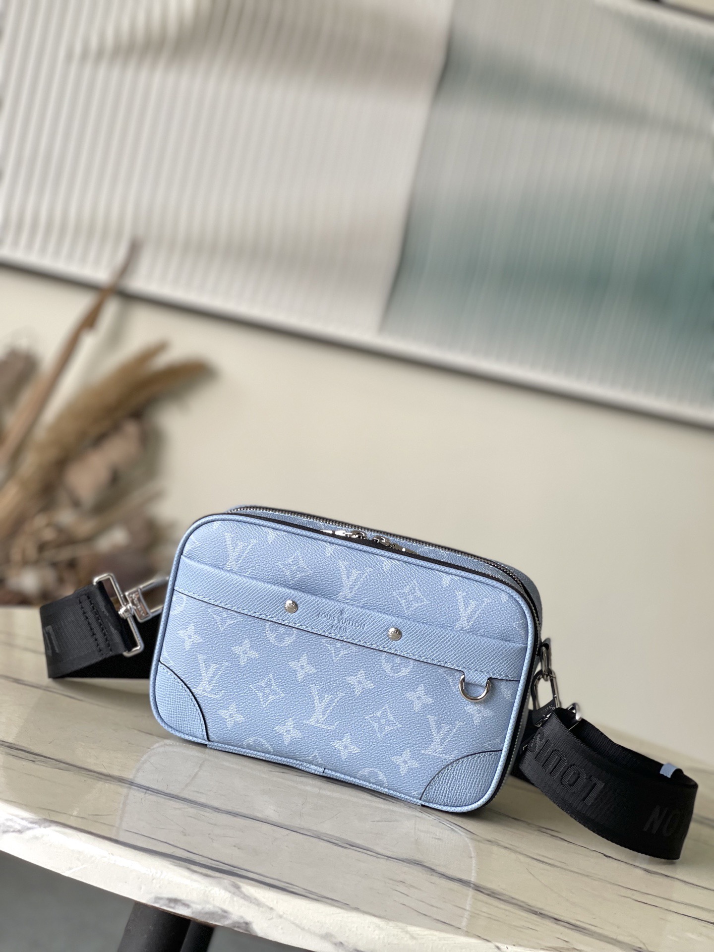 L*ouis V*uitton Top Bag