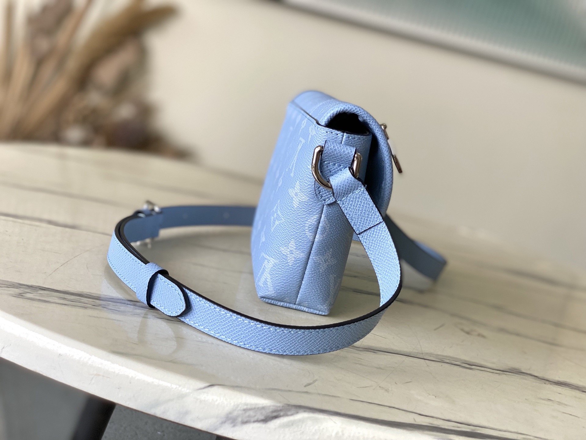 L*ouis V*uitton Top Bag