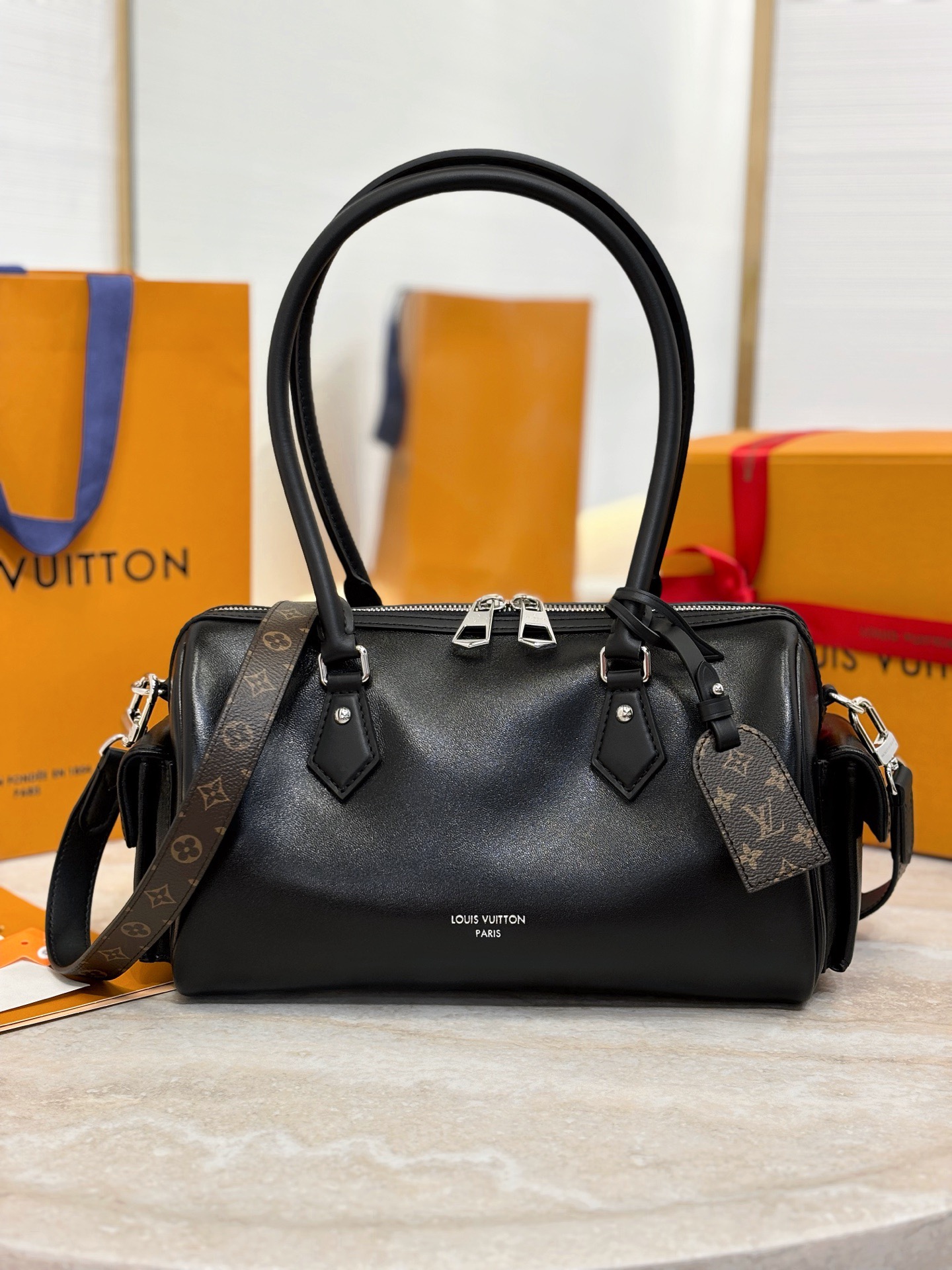 L*ouis V*uitton Top Bag