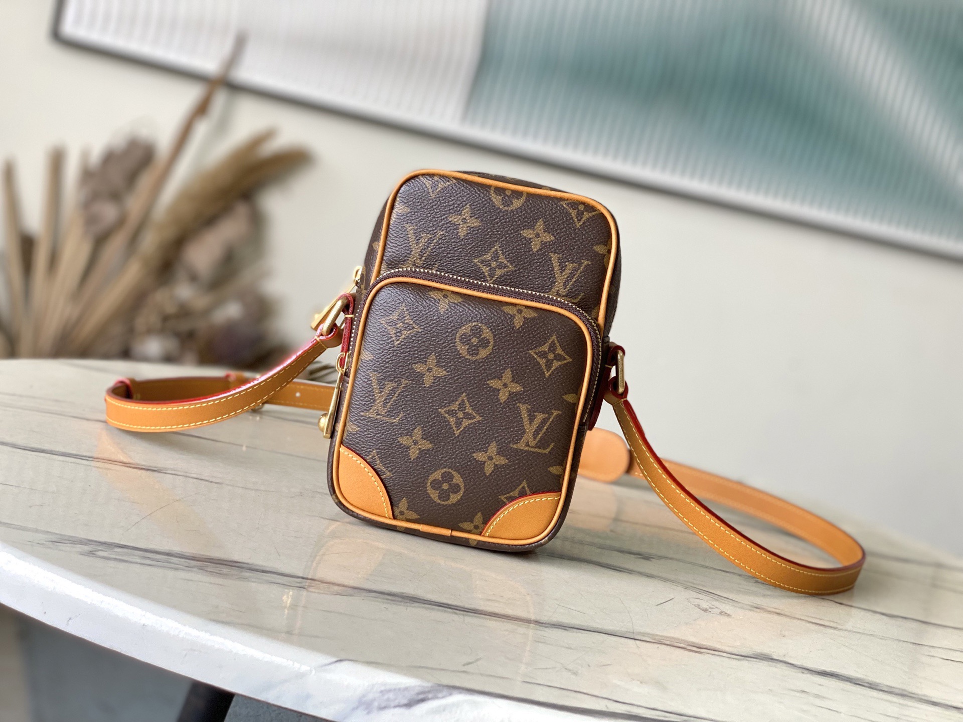 L*ouis V*uitton Top Bag