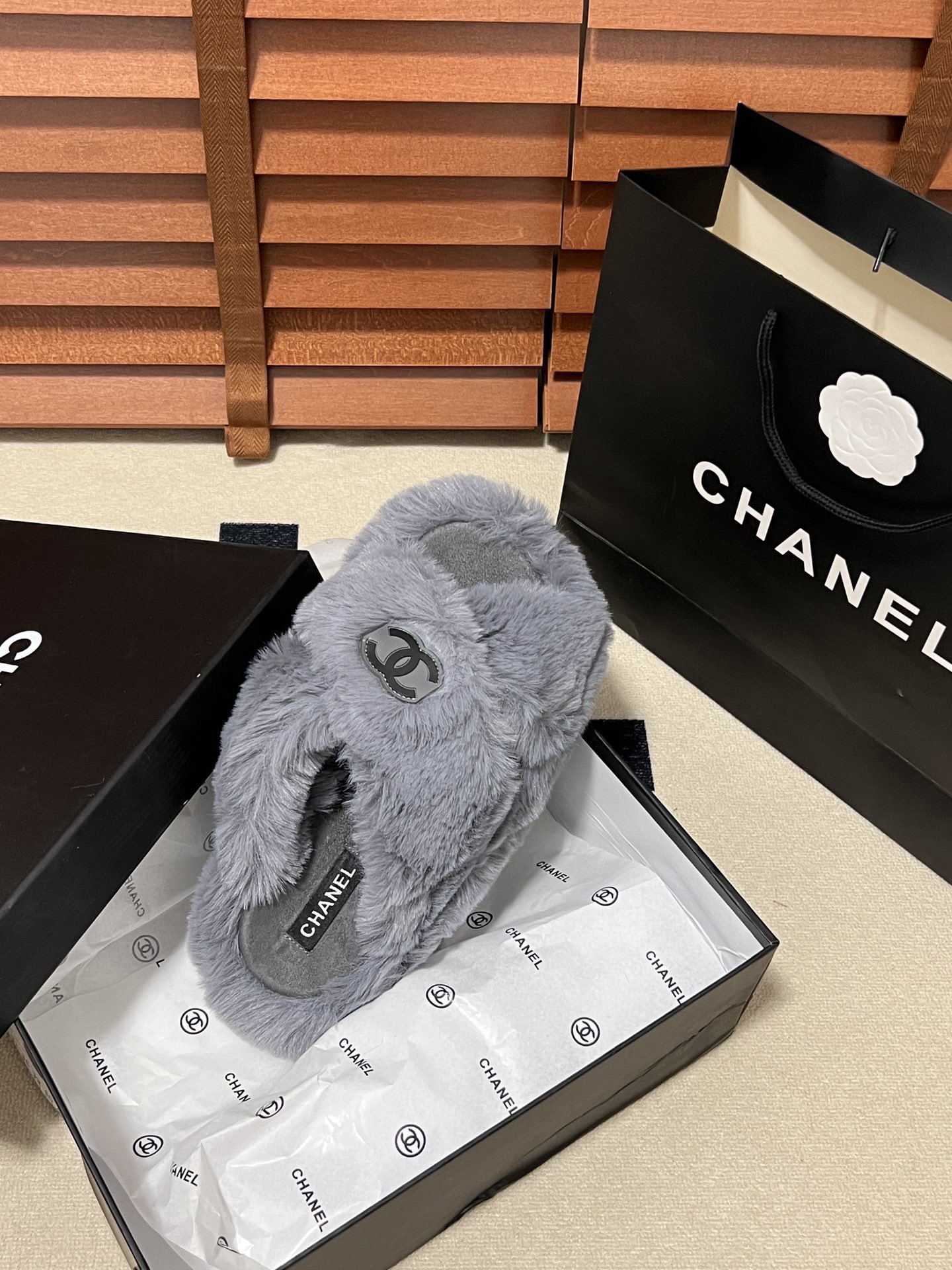 Women Top Quality C*hanel shoes