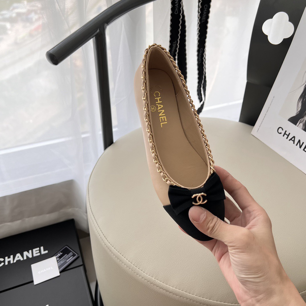 Women Top Quality C*hanel shoes