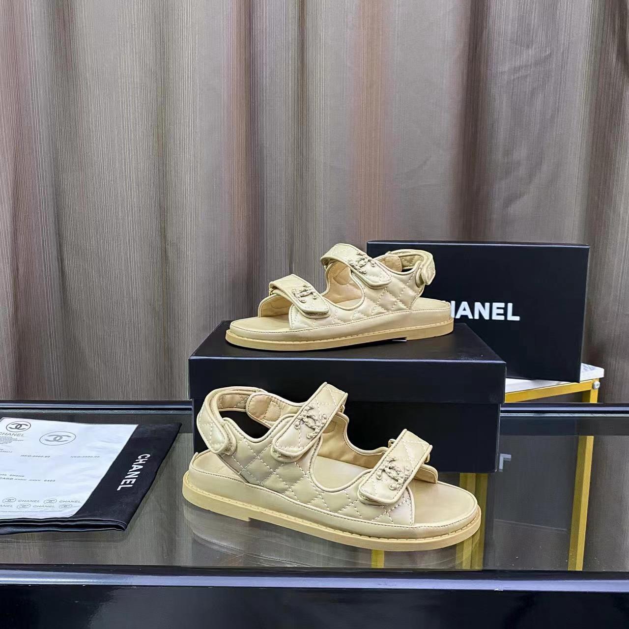 Women Top Quality C*hanel shoes