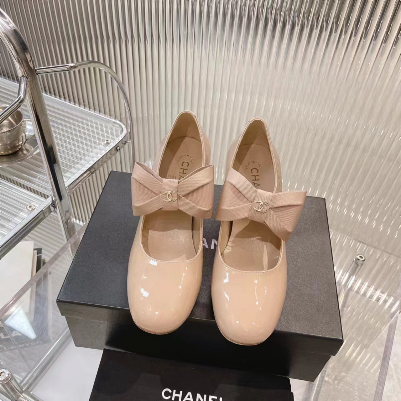 Women Top Quality C*hanel shoes