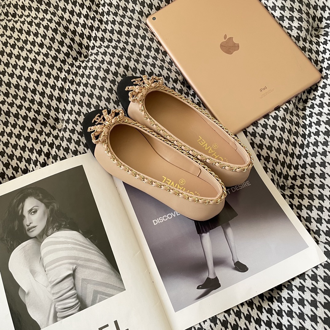 Women Top Quality C*hanel shoes