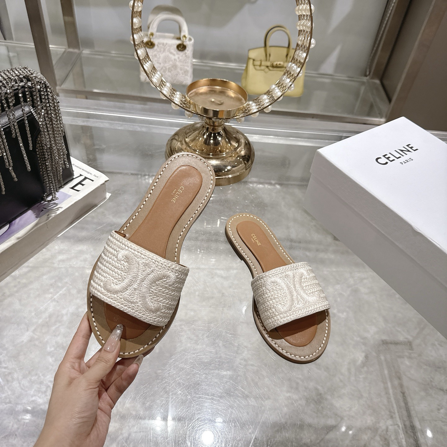 Women Top Quality C*eline shoes