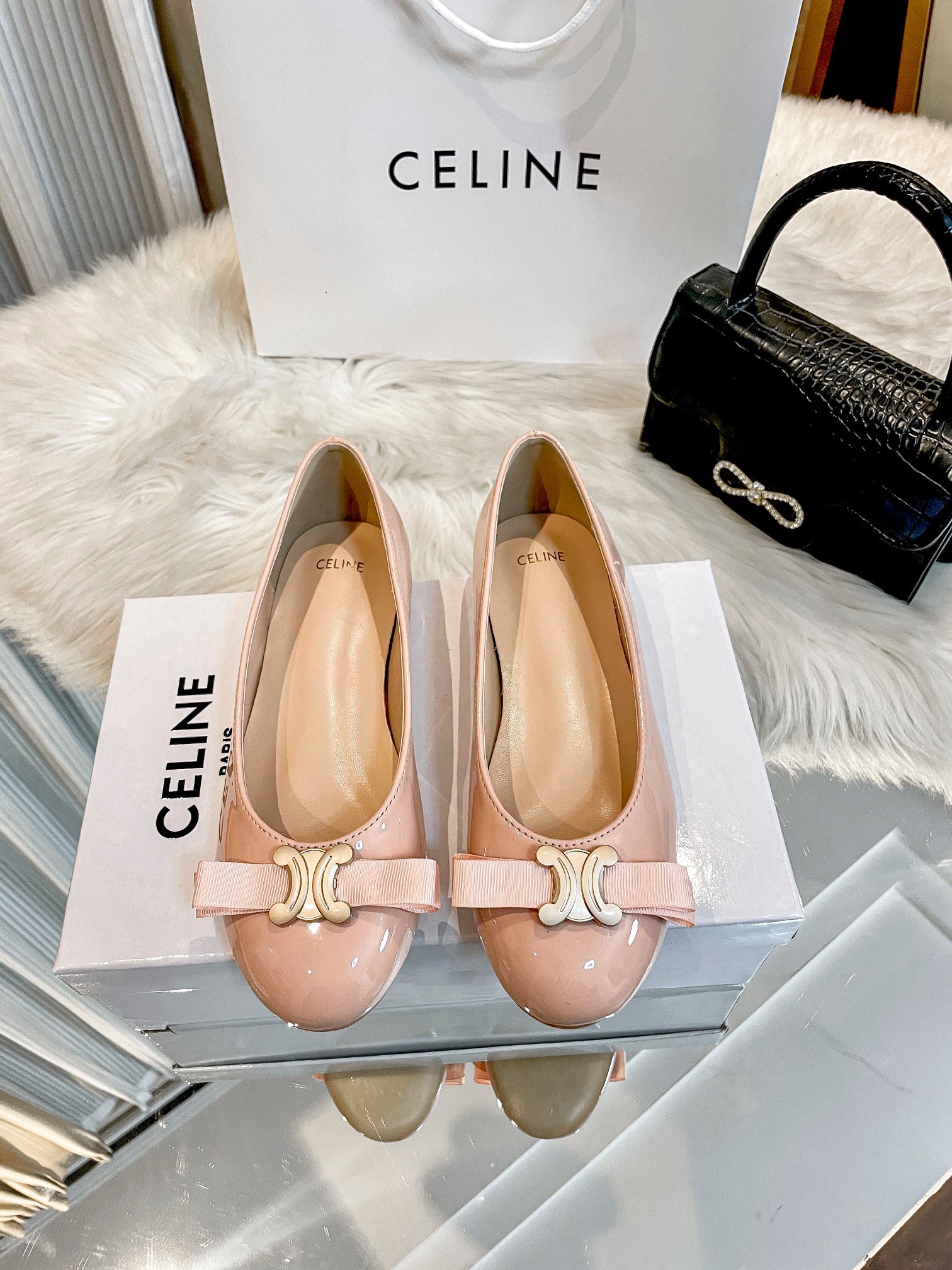Women Top Quality C*eline shoes