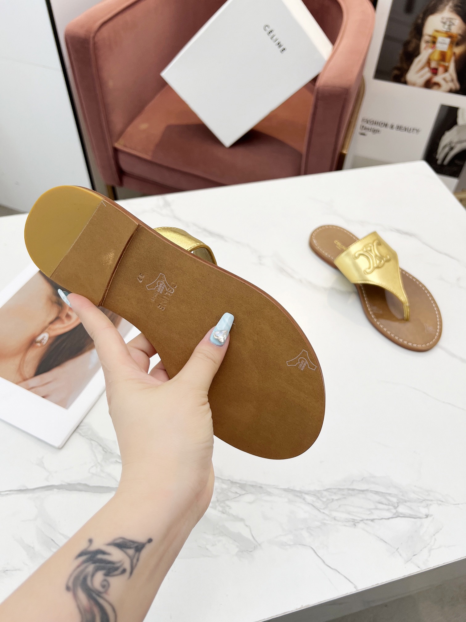 Women Top Quality C*eline shoes