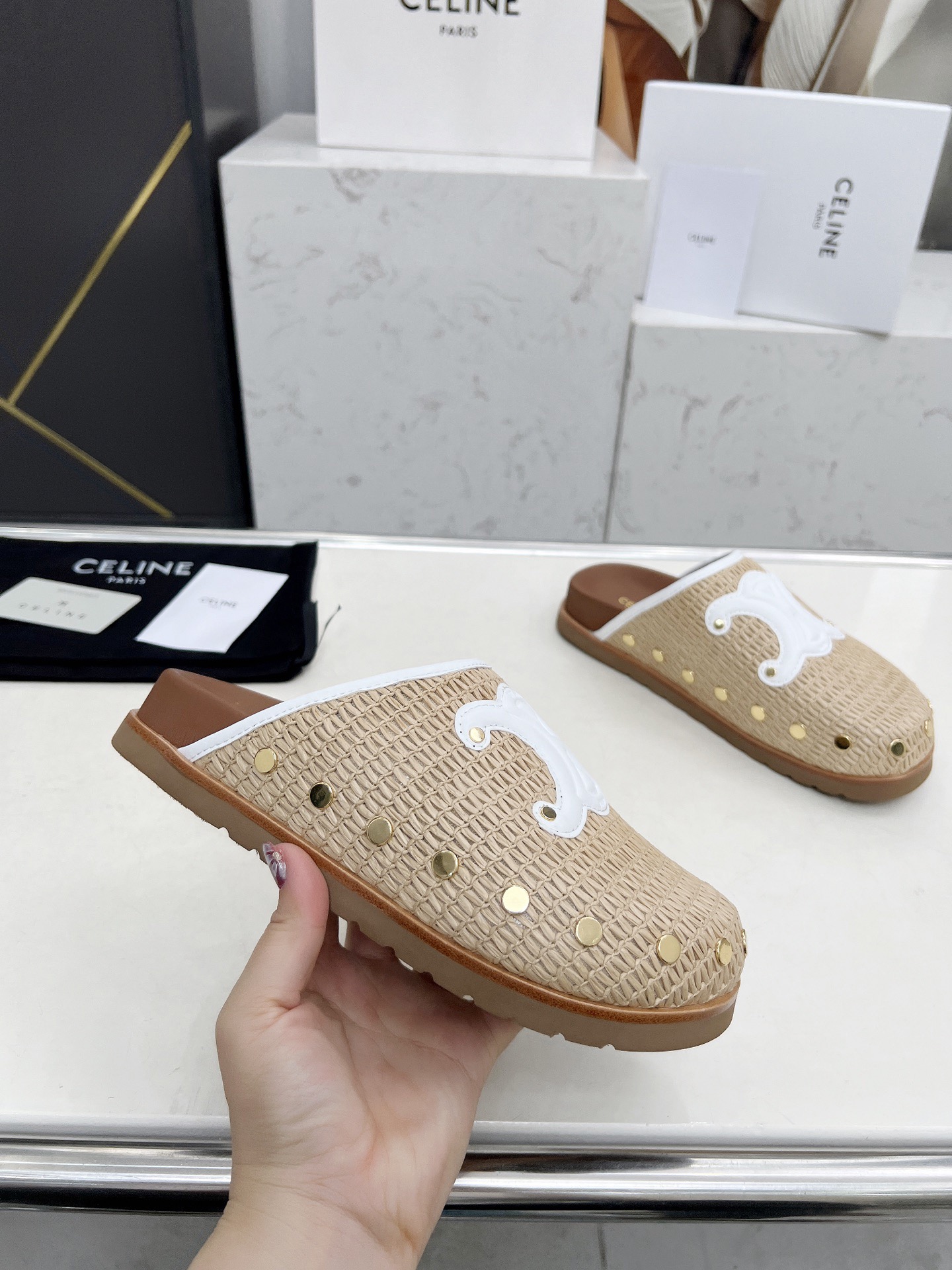 Women Top Quality C*eline shoes