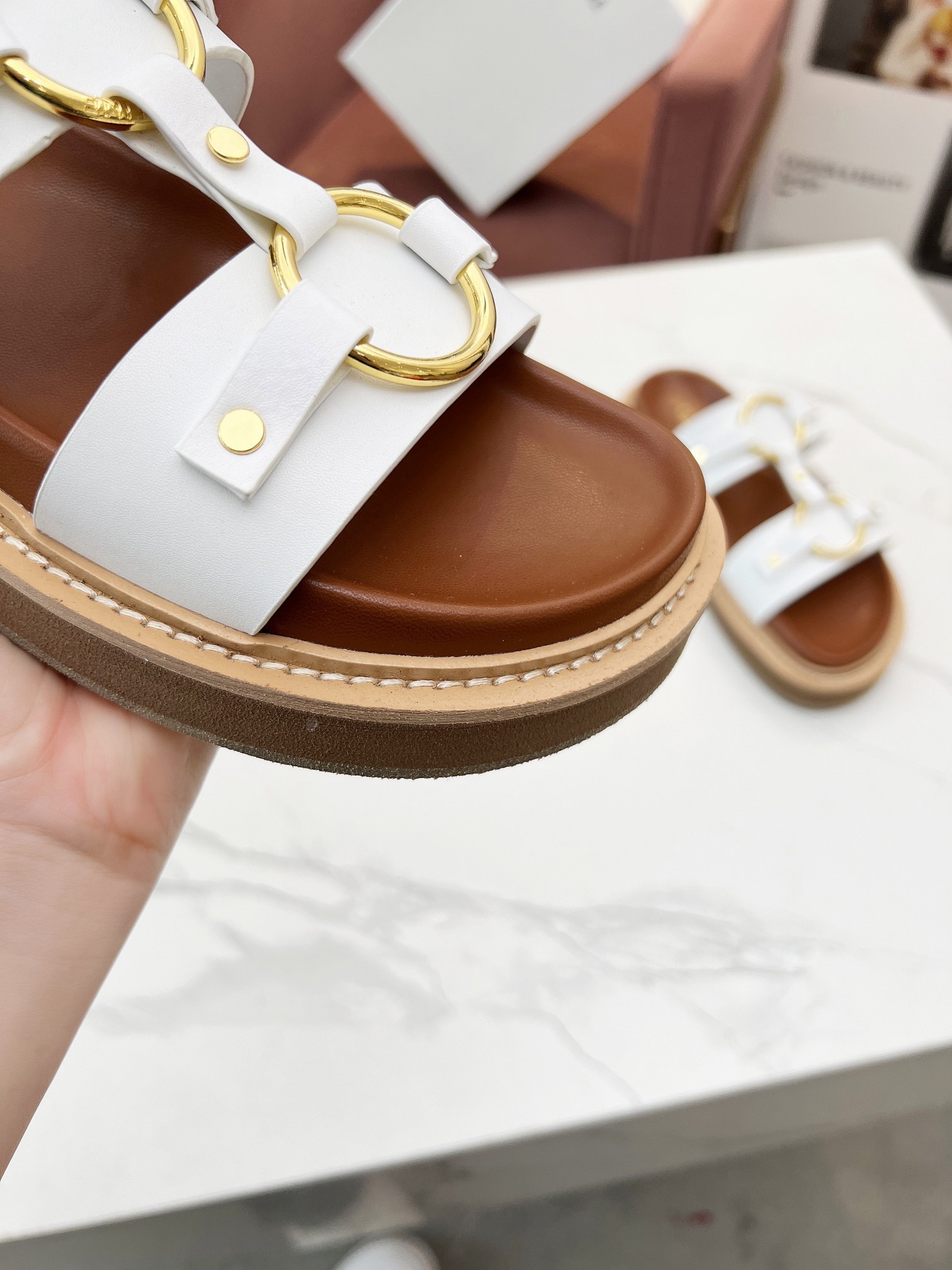 Women Top Quality C*eline shoes