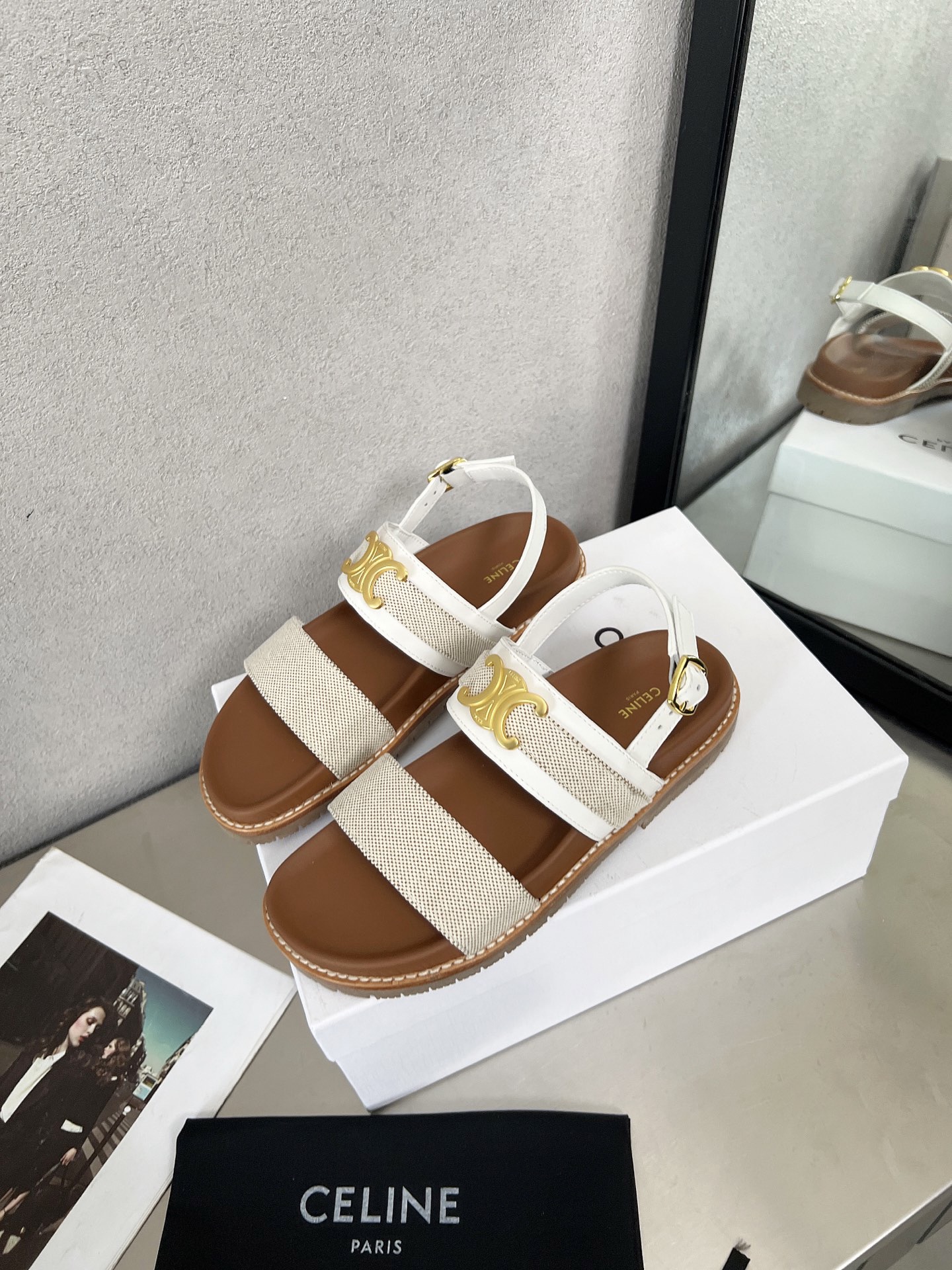 Women Top Quality C*eline shoes